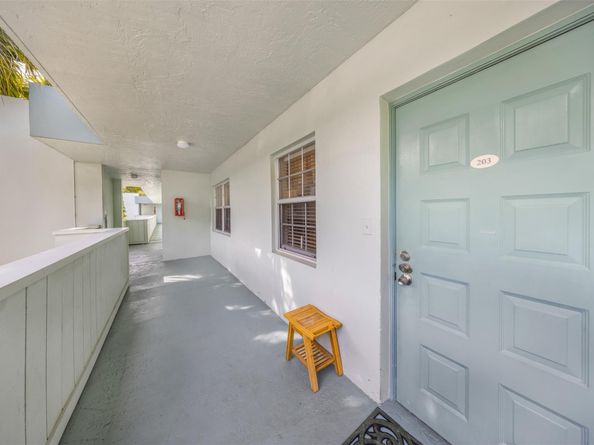 901 Cypress Grove Dr 203, Pompano Beach FL 33069