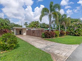 1717 SW 12th Ct, Fort Lauderdale FL 33312