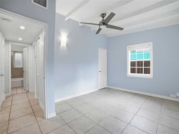 1717 SW 12th Ct, Fort Lauderdale FL 33312