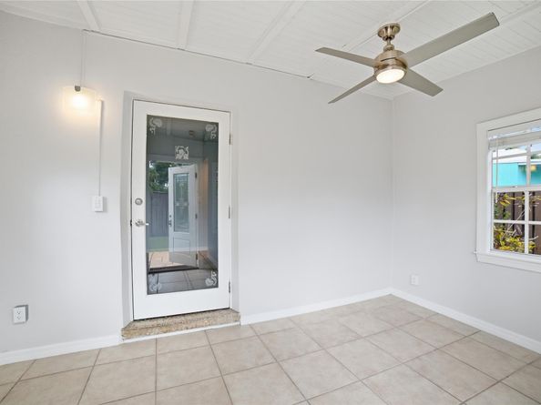 1717 SW 12th Ct, Fort Lauderdale FL 33312