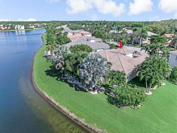 2377 Merriweather Way, Wellington FL 33414