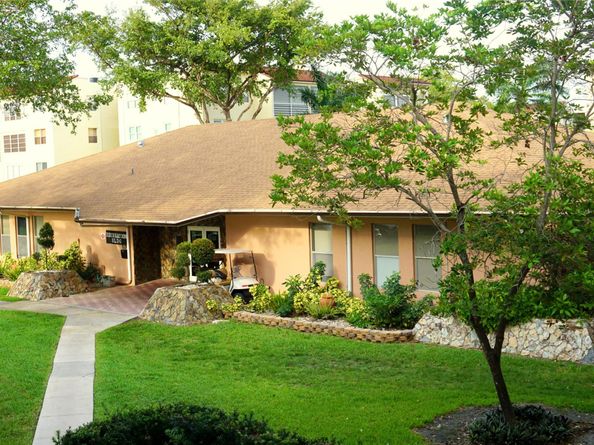 2851 Somerset Dr 103, Lauderdale Lakes FL 33311