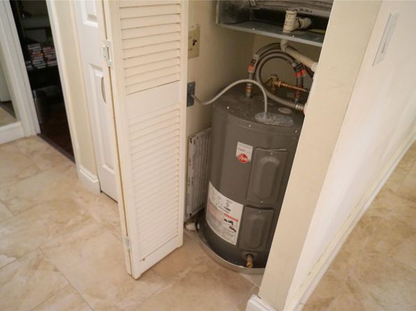 2851 Somerset Dr 103, Lauderdale Lakes FL 33311