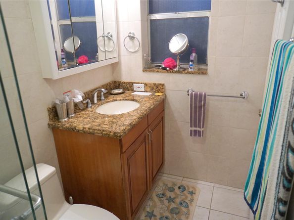 2851 Somerset Dr 103, Lauderdale Lakes FL 33311