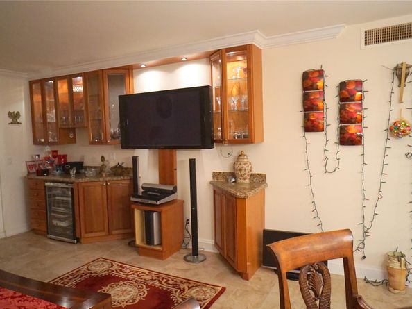 2851 Somerset Dr 103, Lauderdale Lakes FL 33311