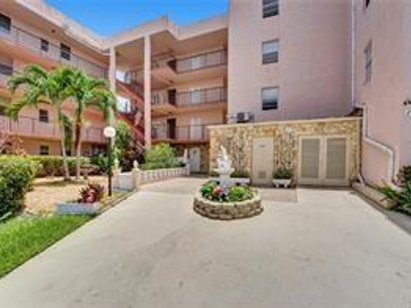 2851 Somerset Dr 103, Lauderdale Lakes FL 33311