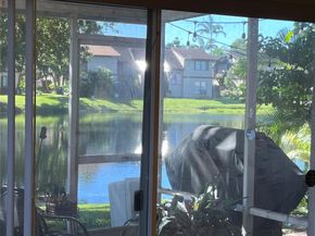 9702 NW 23rd Ct 9702, Pembroke Pines FL 33024