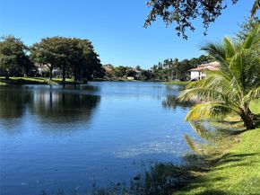 9702 NW 23rd Ct 9702, Pembroke Pines FL 33024