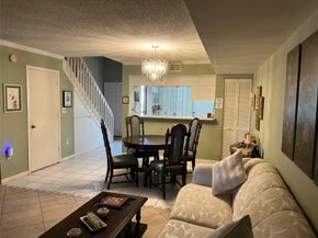 9702 NW 23rd Ct 9702, Pembroke Pines FL 33024