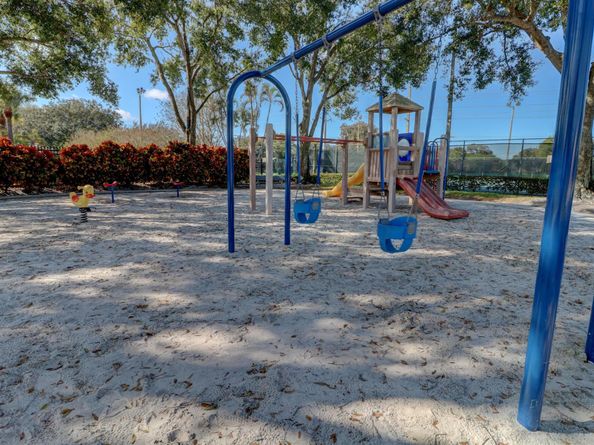 302 3rd Way, West Palm Beach FL 33407