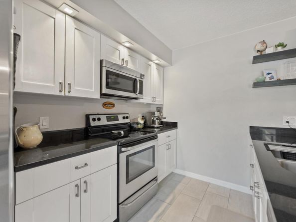 302 3rd Way, West Palm Beach FL 33407