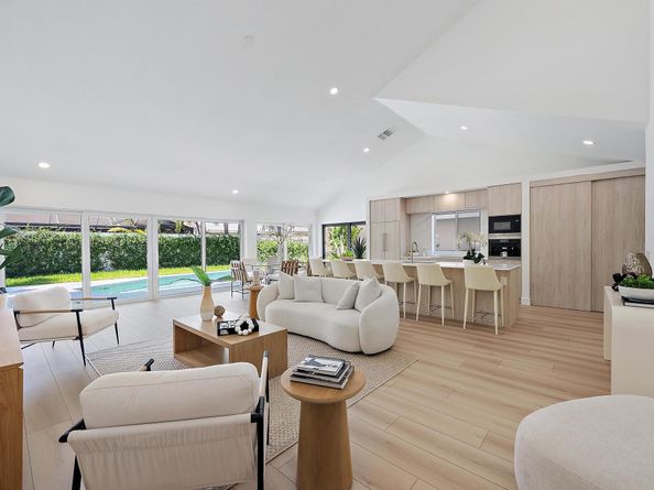 418 River Edge Road, Jupiter FL 33477