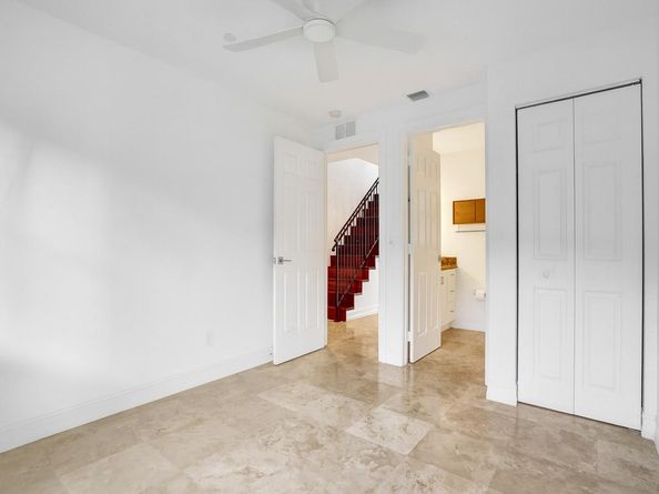 1110 NE 17th Way, Fort Lauderdale FL 33304