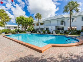 350 S Cypress Rd 522, Pompano Beach FL 33060