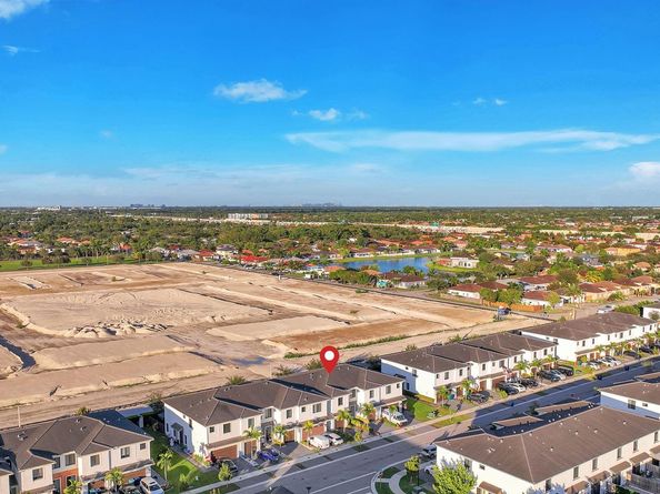 10973 SW 232nd Ter 10973, Homestead FL 33032