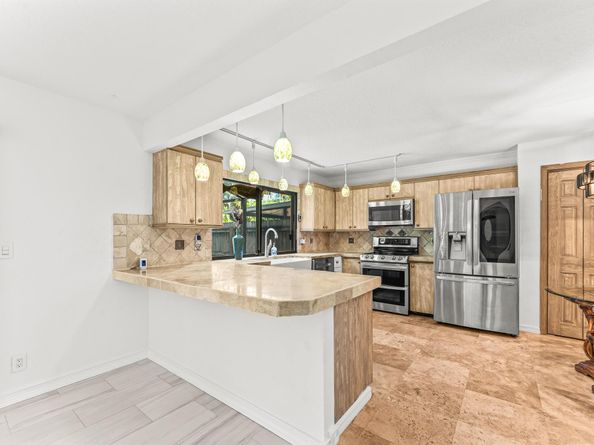 1075 Raintree Lane, Palm Beach Gardens FL 33410