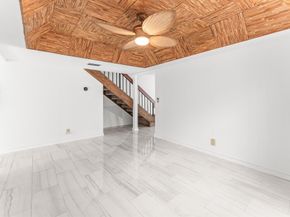 1075 Raintree Lane, Palm Beach Gardens FL 33410