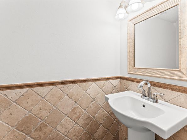 1075 Raintree Lane, Palm Beach Gardens FL 33410