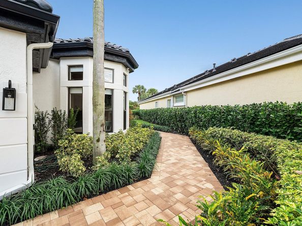 154 Windward Drive, Palm Beach Gardens FL 33418