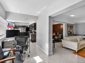 256 SW 11th Place, Boca Raton FL 33432