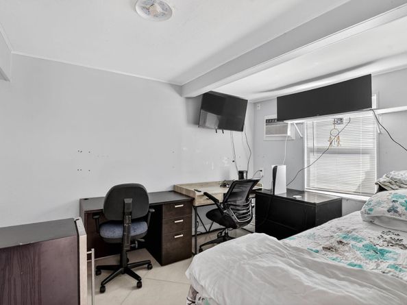 256 SW 11th Place, Boca Raton FL 33432