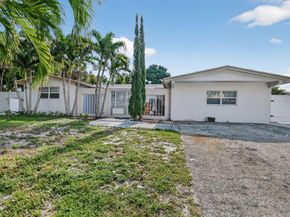 256 SW 11th Place, Boca Raton FL 33432