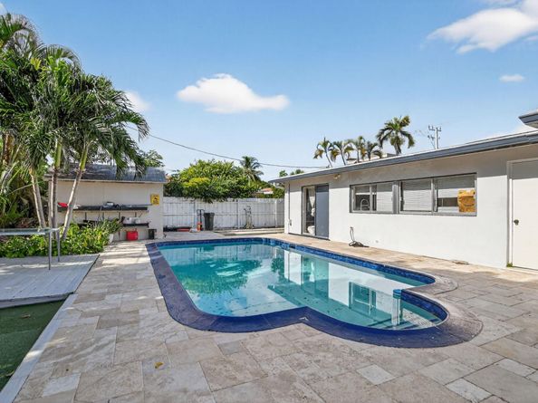 256 SW 11th Place, Boca Raton FL 33432