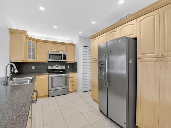 18051 104th Terrace S, Boca Raton FL 33498