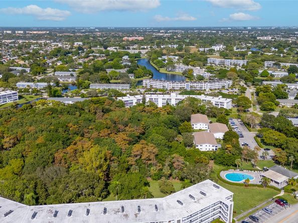 1032 Oakridge D 1032, Deerfield Beach FL 33442