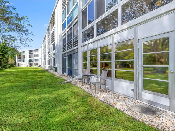 1032 Oakridge D 1032, Deerfield Beach FL 33442