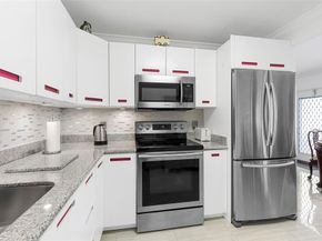 1032 Oakridge D 1032, Deerfield Beach FL 33442