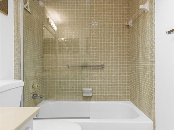 1032 Oakridge D 1032, Deerfield Beach FL 33442