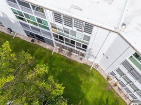 1032 Oakridge D 1032, Deerfield Beach FL 33442