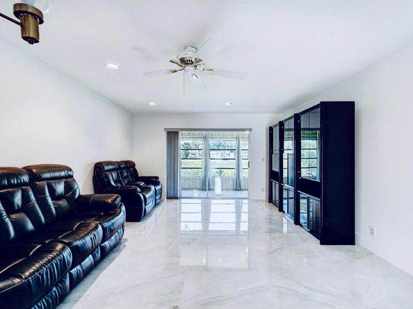 159 Lake Meryl Drive, West Palm Beach FL 33411