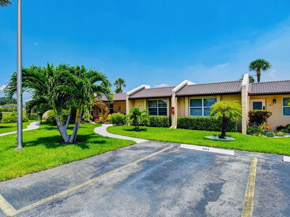 159 Lake Meryl Drive, West Palm Beach FL 33411