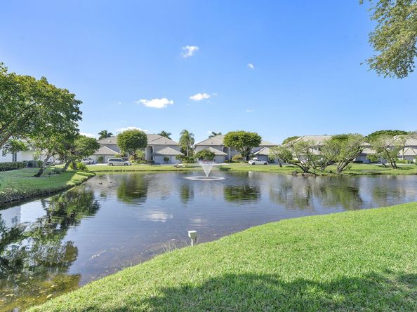 11595 Briarwood Circle 1, Boynton Beach FL 33437