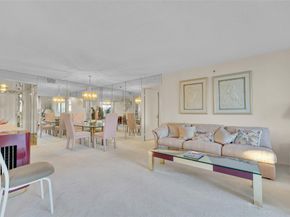 5340 NW 2nd Ave PH26, Boca Raton FL 33487