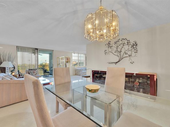 5340 NW 2nd Ave PH26, Boca Raton FL 33487