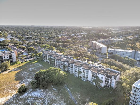 5340 NW 2nd Ave PH26, Boca Raton FL 33487