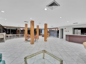 5340 NW 2nd Ave PH26, Boca Raton FL 33487