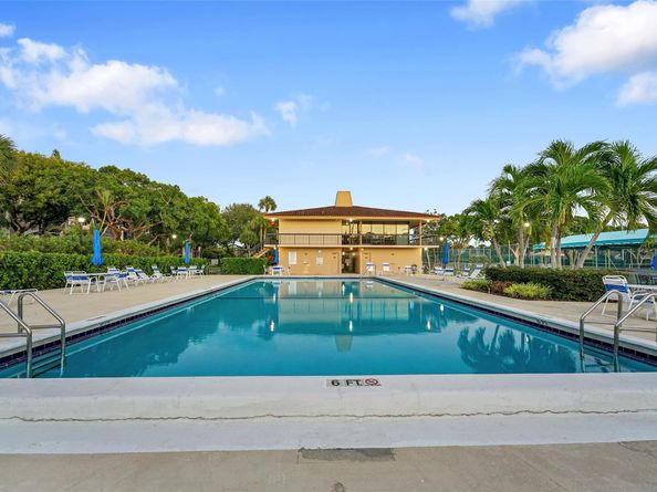 5340 NW 2nd Ave PH26, Boca Raton FL 33487