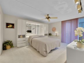 5340 NW 2nd Ave PH26, Boca Raton FL 33487