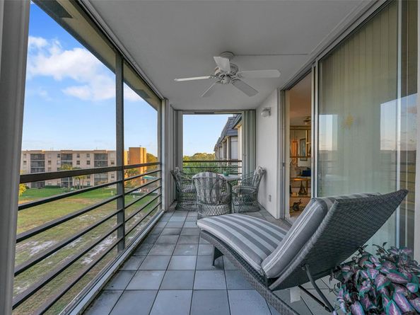 5340 NW 2nd Ave PH26, Boca Raton FL 33487