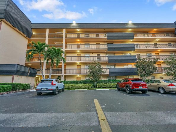 5340 NW 2nd Ave PH26, Boca Raton FL 33487