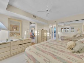 5340 NW 2nd Ave PH26, Boca Raton FL 33487