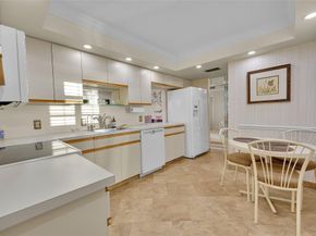 5340 NW 2nd Ave PH26, Boca Raton FL 33487