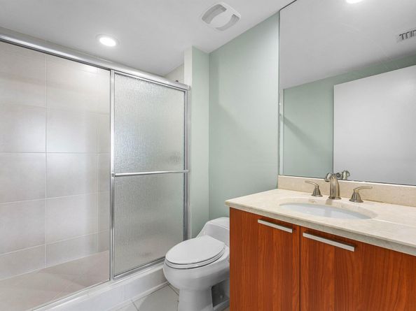 2650 Lake Shore Drive 1503, Riviera Beach FL 33404