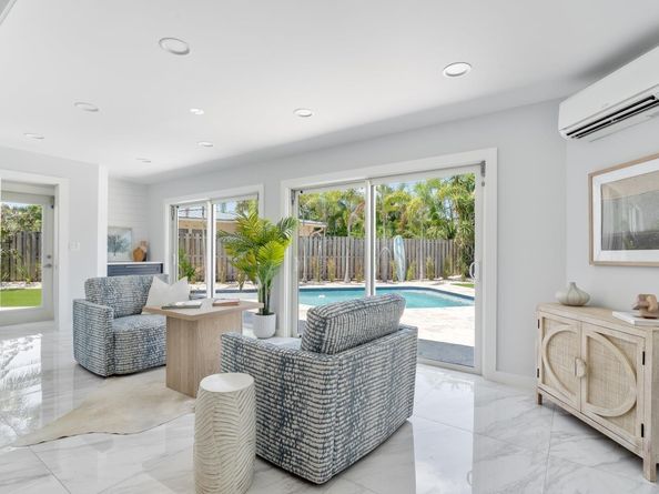 3021 NE 23rd Ave, Lighthouse Point FL 33064