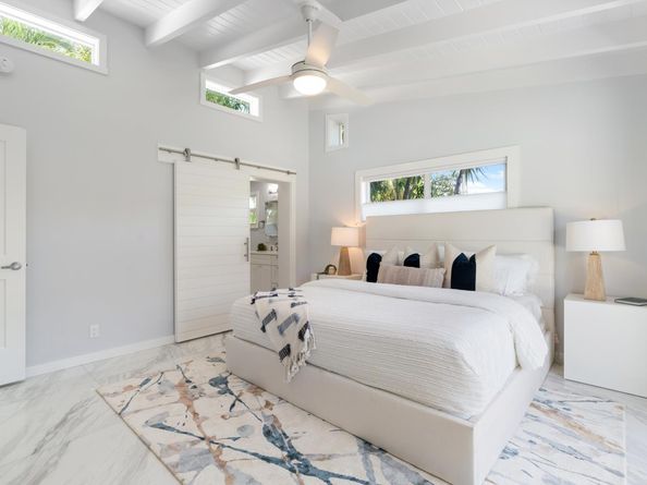 3021 NE 23rd Ave, Lighthouse Point FL 33064