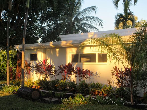 3021 NE 23rd Ave, Lighthouse Point FL 33064